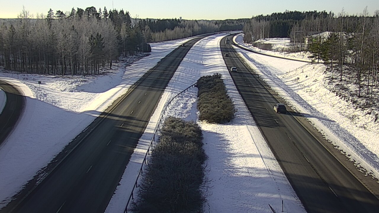 Weather Camera Image Väg 1 S:t Karins, Raadelma, Kaarina, Varsinais-Suomi