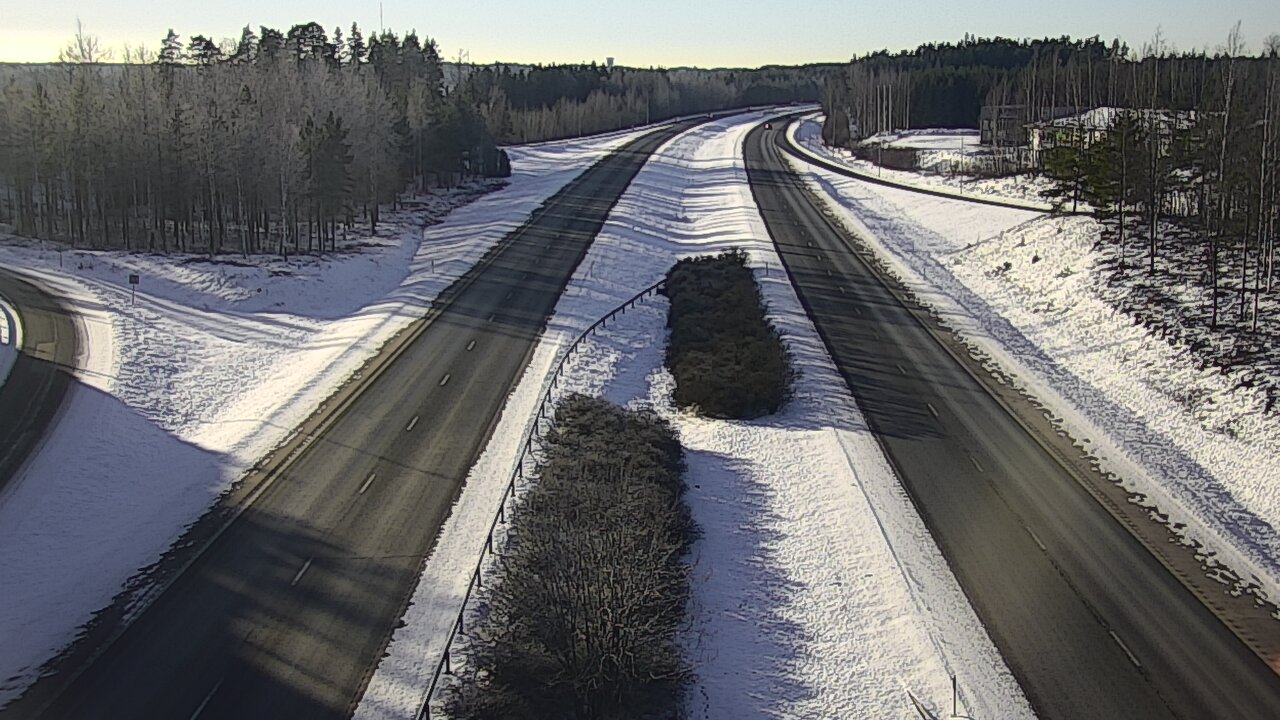 Weather Camera Image Väg 1 S:t Karins, Raadelma, Kaarina, Varsinais-Suomi