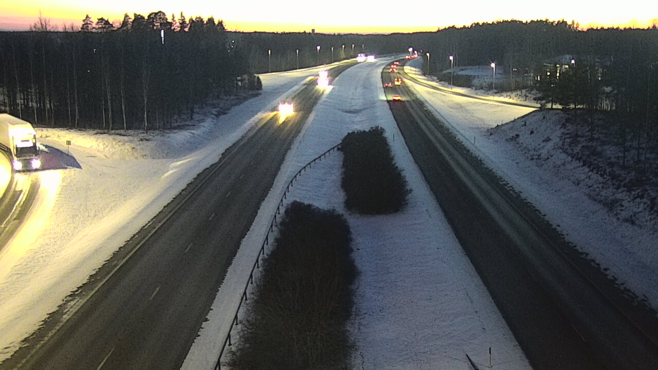 Weather Camera Image Väg 1 S:t Karins, Raadelma, Kaarina, Varsinais-Suomi