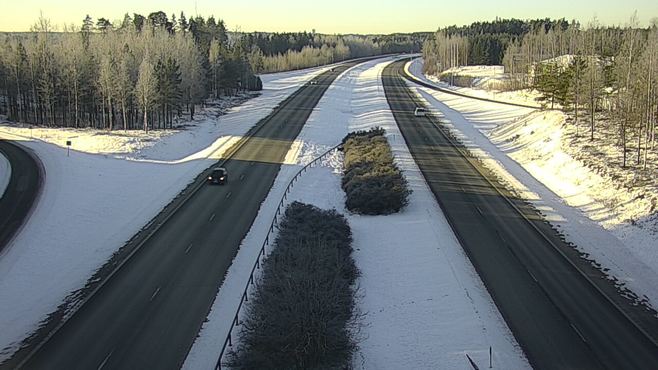 Weather Camera Image Väg 1 S:t Karins, Raadelma, Kaarina, Varsinais-Suomi