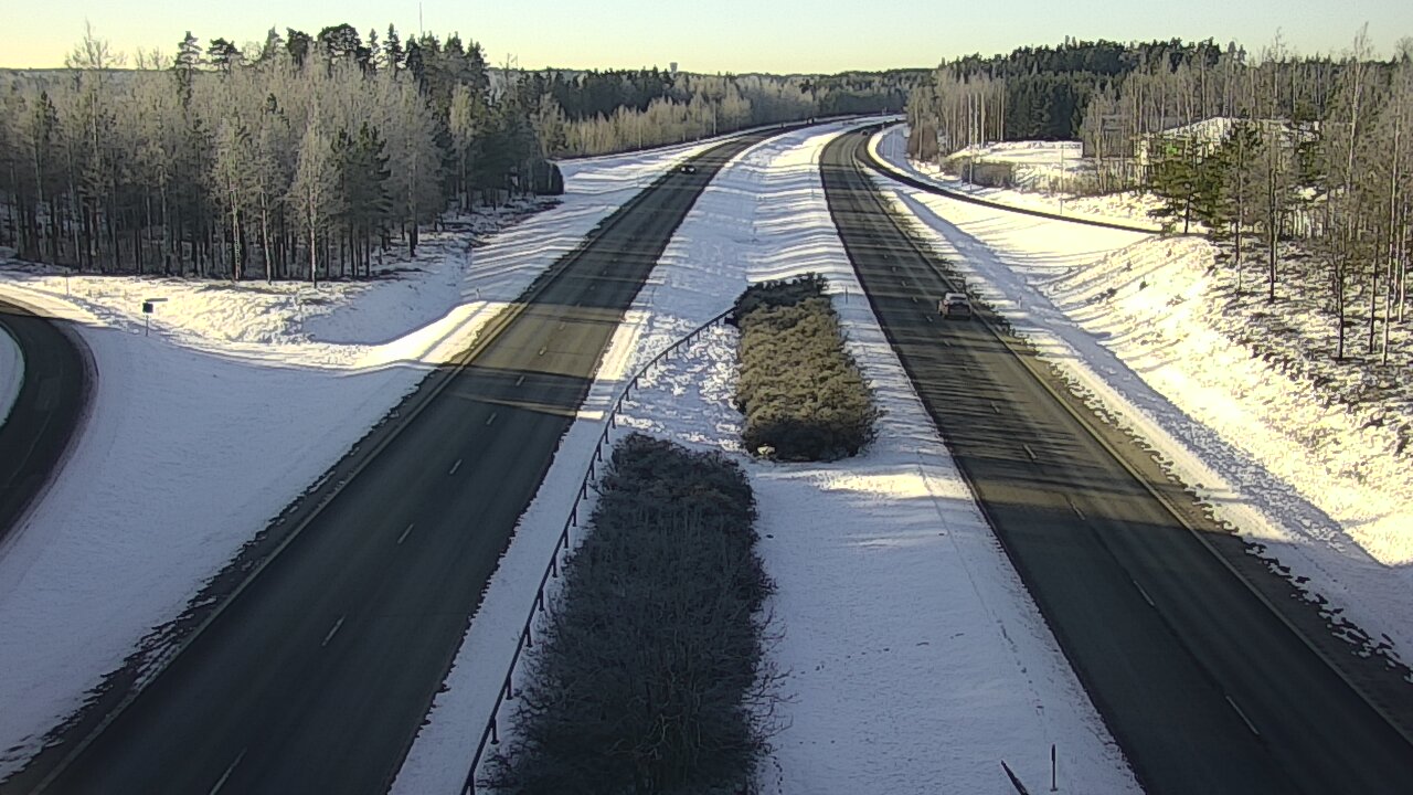 Weather Camera Image Väg 1 S:t Karins, Raadelma, Kaarina, Varsinais-Suomi