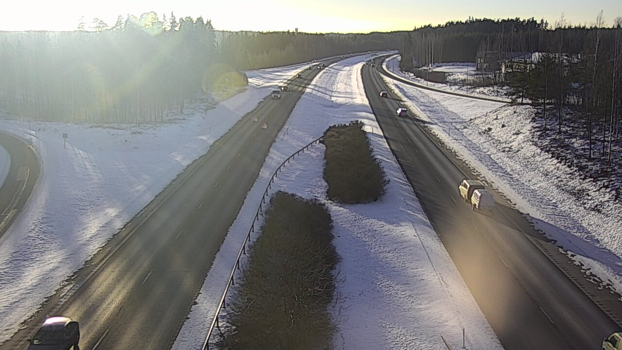 Weather Camera Image Väg 1 S:t Karins, Raadelma, Kaarina, Varsinais-Suomi