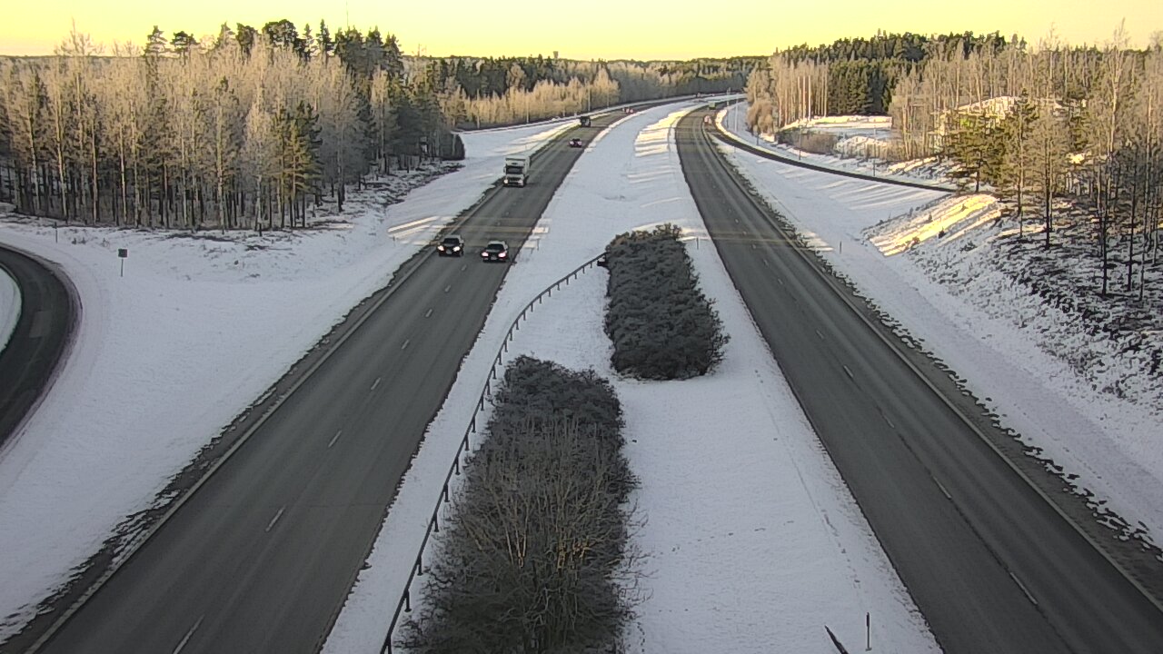 Weather Camera Image Väg 1 S:t Karins, Raadelma, Kaarina, Varsinais-Suomi