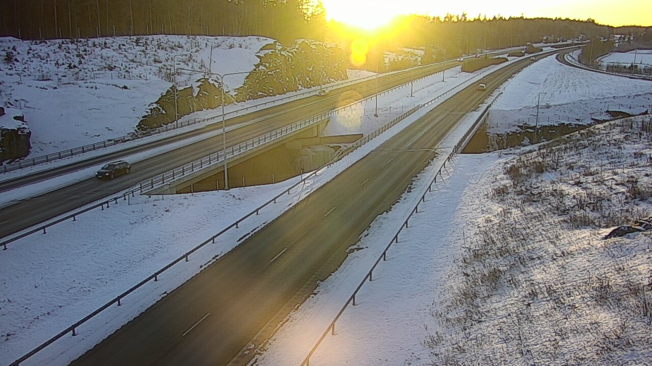 Weather Camera Image Road 1 Kaarina, Kirismäki, Kaarina, Varsinais-Suomi