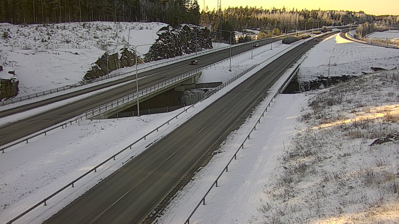 Weather Camera Image Road 1 Kaarina, Kirismäki, Kaarina, Varsinais-Suomi