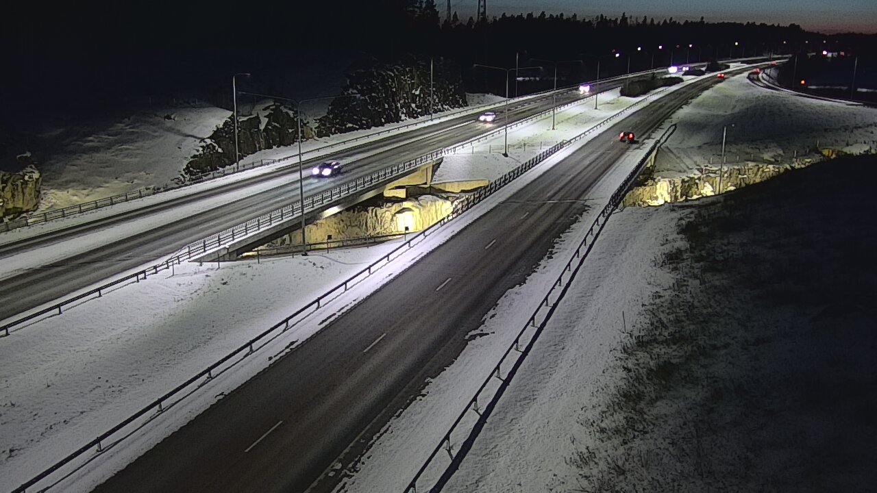 Weather Camera Image Road 1 Kaarina, Kirismäki, Kaarina, Varsinais-Suomi