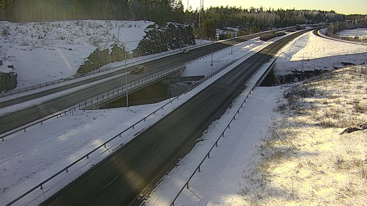 Weather Camera Image Road 1 Kaarina, Kirismäki, Kaarina, Varsinais-Suomi