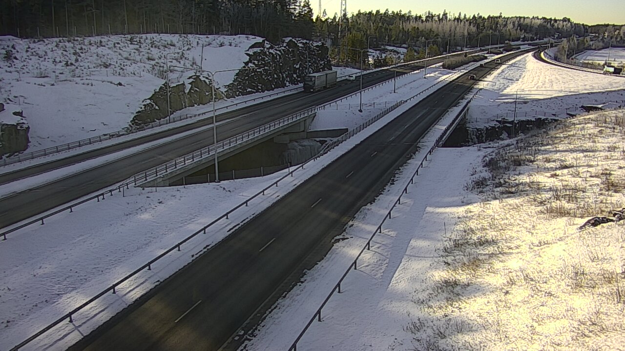 Weather Camera Image Road 1 Kaarina, Kirismäki, Kaarina, Varsinais-Suomi