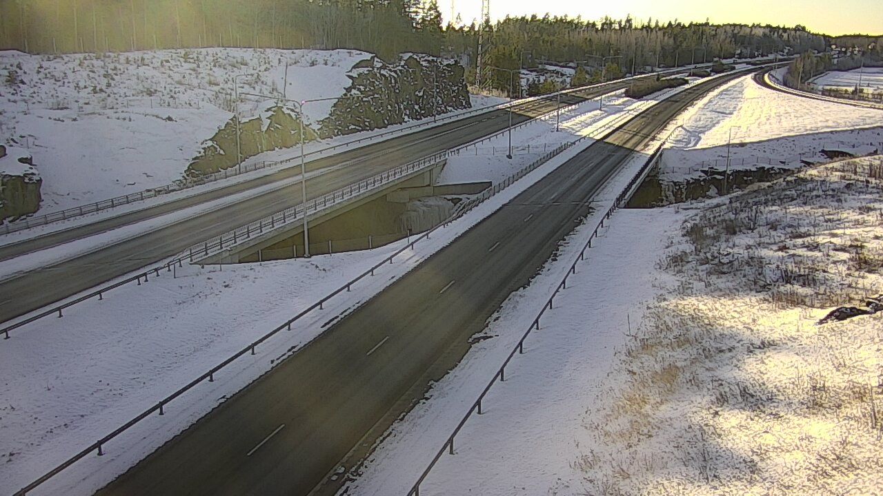 Weather Camera Image Road 1 Kaarina, Kirismäki, Kaarina, Varsinais-Suomi