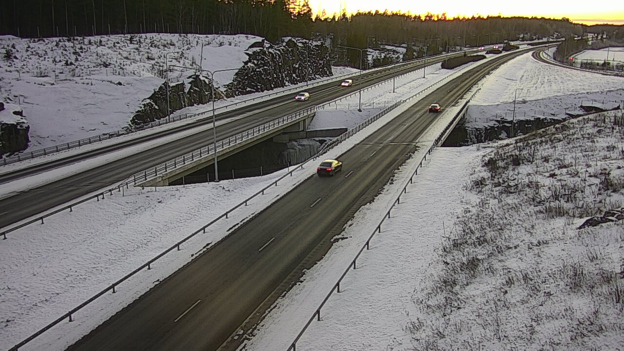 Weather Camera Image Road 1 Kaarina, Kirismäki, Kaarina, Varsinais-Suomi