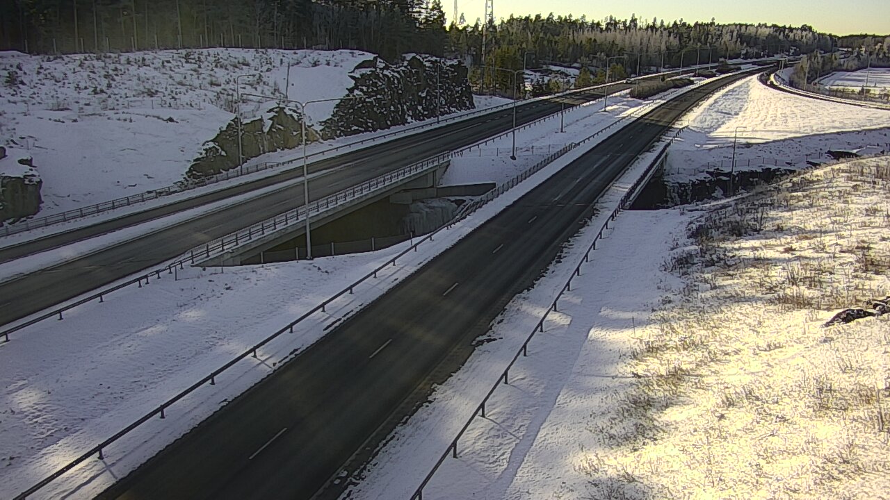 Weather Camera Image Road 1 Kaarina, Kirismäki, Kaarina, Varsinais-Suomi