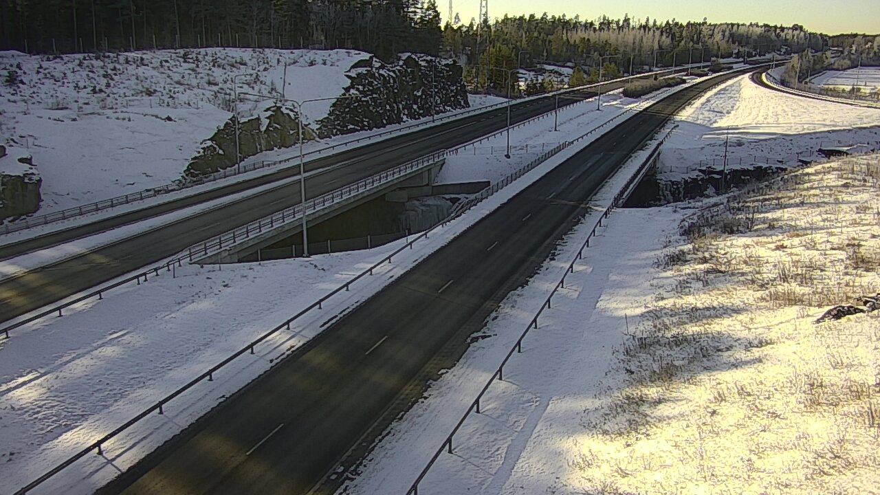 Weather Camera Image Road 1 Kaarina, Kirismäki, Kaarina, Varsinais-Suomi