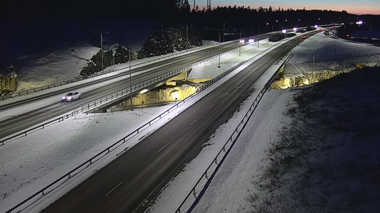 Weather Camera Image Road 1 Kaarina, Kirismäki, Kaarina, Varsinais-Suomi