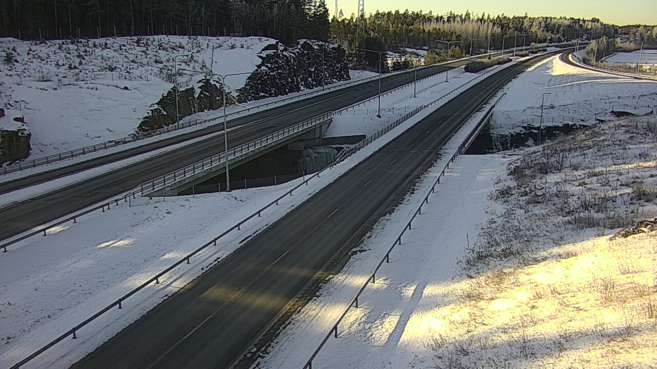 Weather Camera Image Road 1 Kaarina, Kirismäki, Kaarina, Varsinais-Suomi