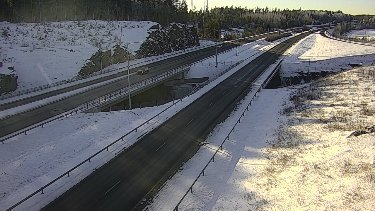 Weather Camera Image Road 1 Kaarina, Kirismäki, Kaarina, Varsinais-Suomi