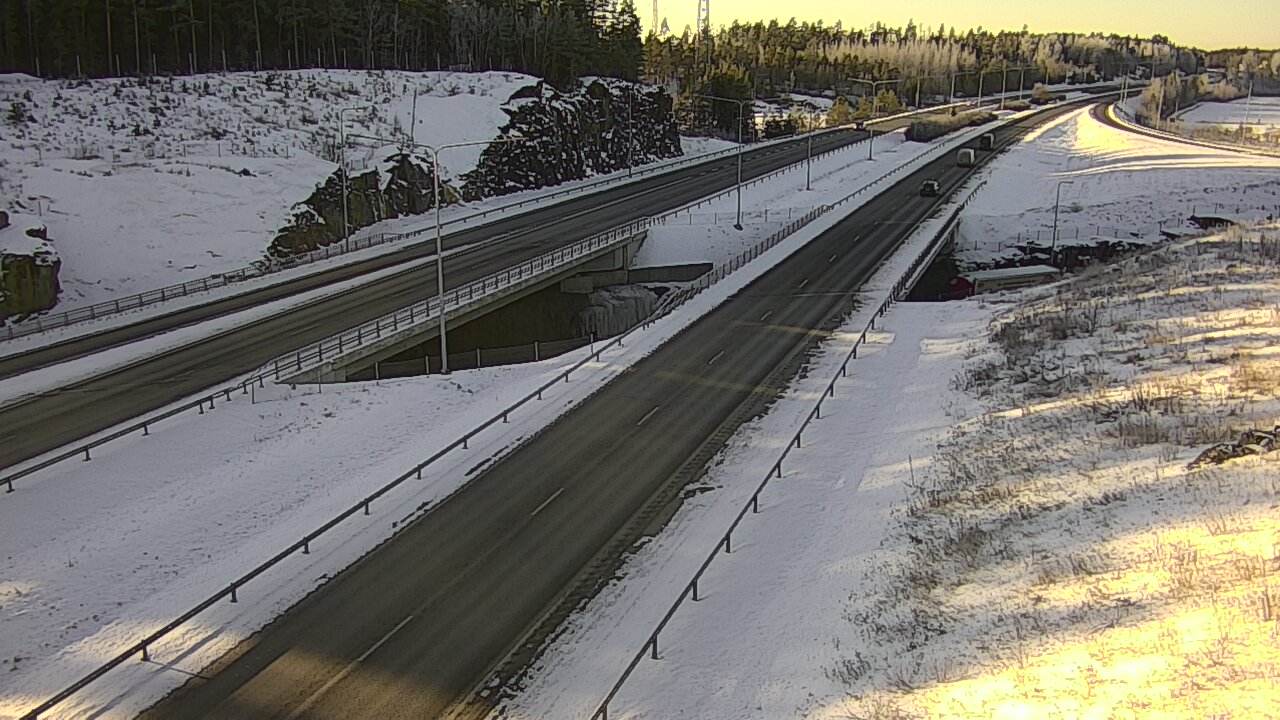 Weather Camera Image Road 1 Kaarina, Kirismäki, Kaarina, Varsinais-Suomi