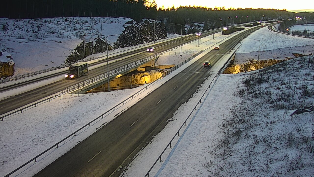 Weather Camera Image Road 1 Kaarina, Kirismäki, Kaarina, Varsinais-Suomi