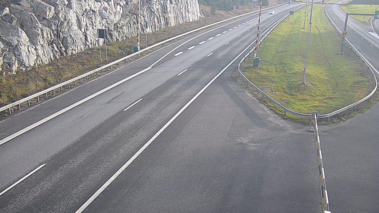 Kelikamerat Kuva Tie 1 Salo, Isokylän tunneli, puomi itä, Salo, Varsinais-Suomi