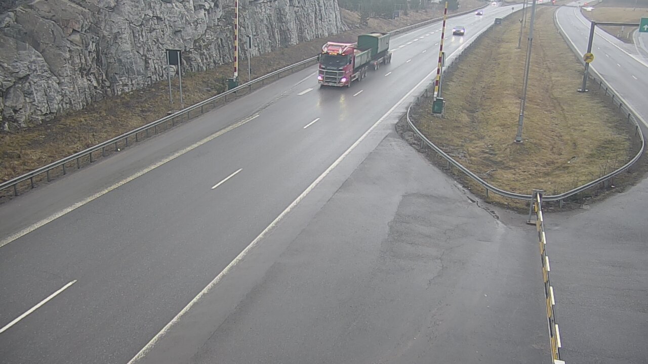 Kelikamerat Kuva Tie 1 Salo, Isokylän tunneli, puomi itä, Salo, Varsinais-Suomi