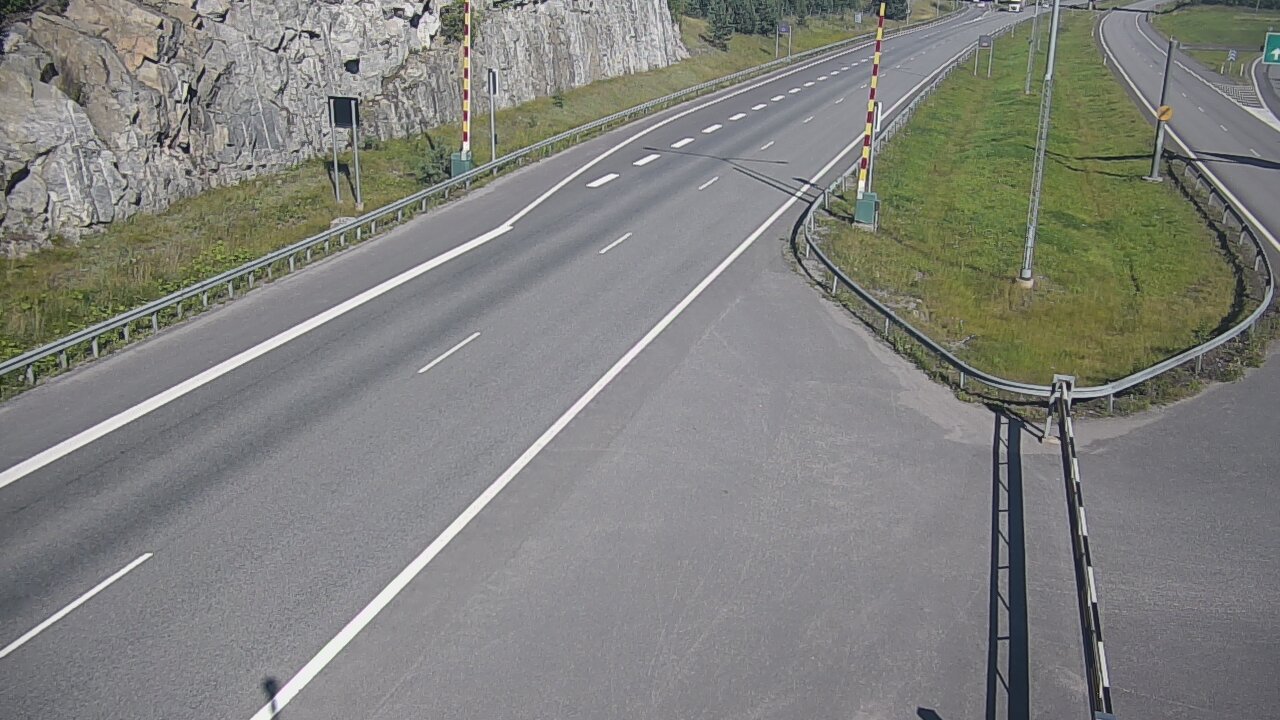 Kelikamerat Kuva Tie 1 Salo, Isokylän tunneli, puomi itä, Salo, Varsinais-Suomi