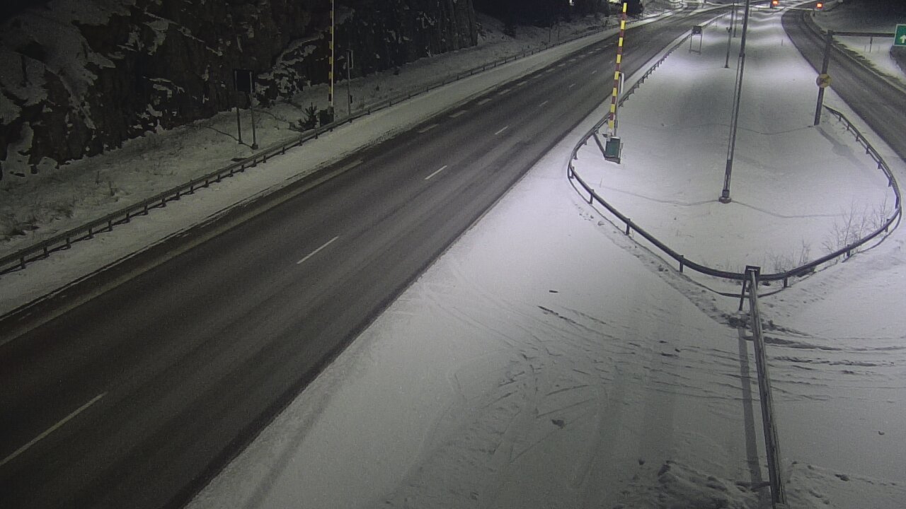 Kelikamerat Kuva Tie 1 Salo, Isokylän tunneli, puomi itä, Salo, Varsinais-Suomi