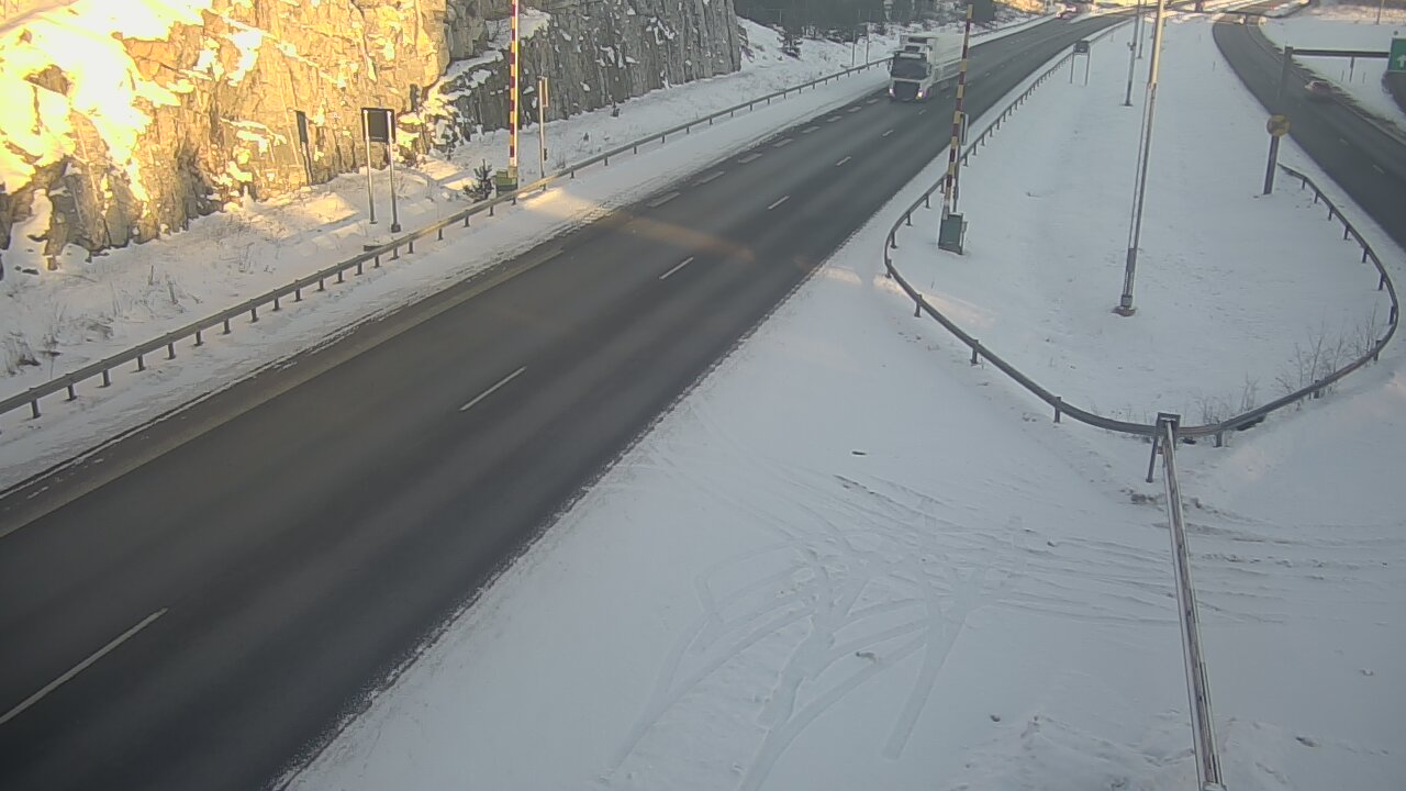 Kelikamerat Kuva Tie 1 Salo, Isokylän tunneli, puomi itä, Salo, Varsinais-Suomi