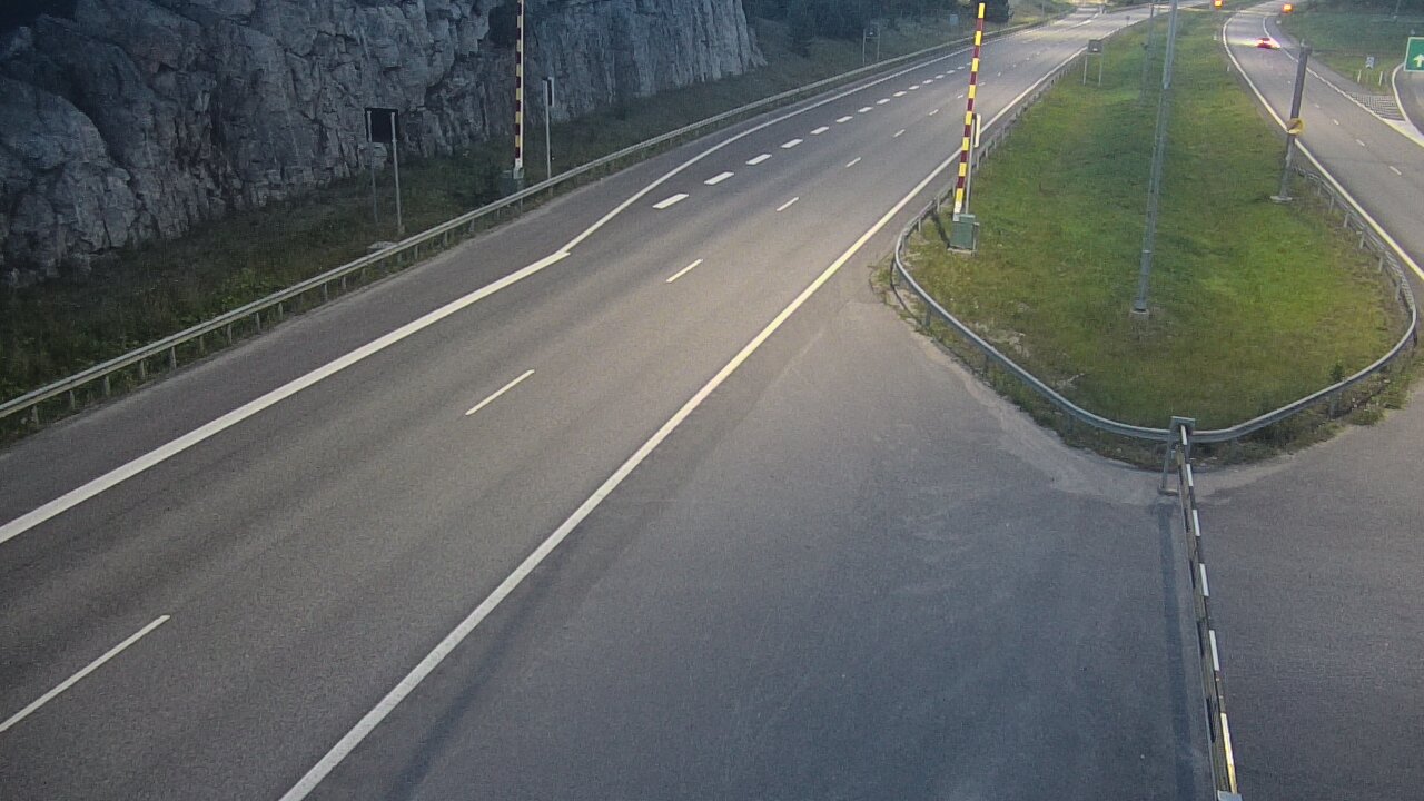 Kelikamerat Kuva Tie 1 Salo, Isokylän tunneli, puomi itä, Salo, Varsinais-Suomi