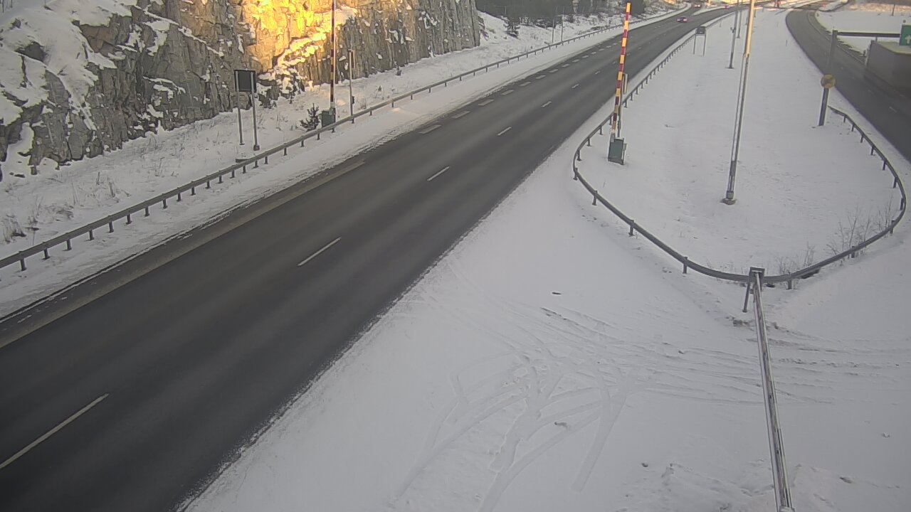 Kelikamerat Kuva Tie 1 Salo, Isokylän tunneli, puomi itä, Salo, Varsinais-Suomi