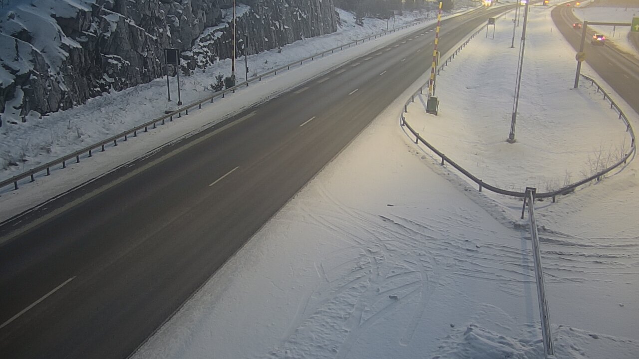 Kelikamerat Kuva Tie 1 Salo, Isokylän tunneli, puomi itä, Salo, Varsinais-Suomi