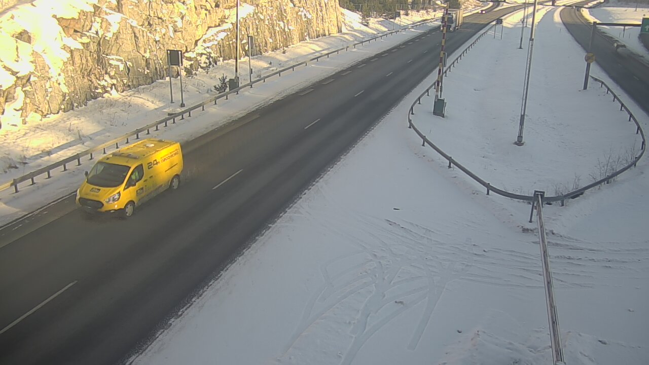 Kelikamerat Kuva Tie 1 Salo, Isokylän tunneli, puomi itä, Salo, Varsinais-Suomi