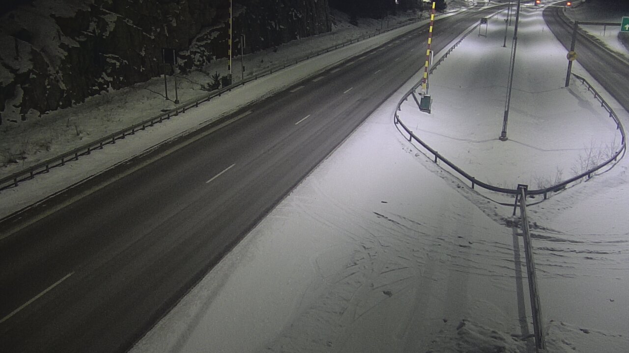 Kelikamerat Kuva Tie 1 Salo, Isokylän tunneli, puomi itä, Salo, Varsinais-Suomi