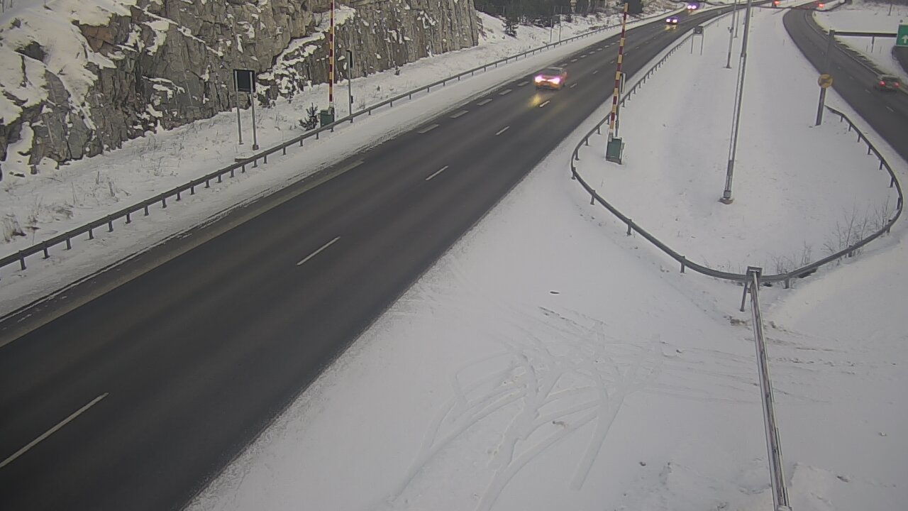 Kelikamerat Kuva Tie 1 Salo, Isokylän tunneli, puomi itä, Salo, Varsinais-Suomi