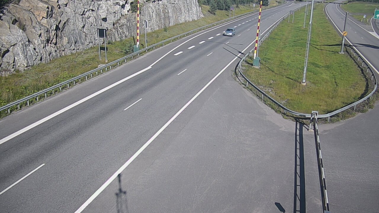 Kelikamerat Kuva Tie 1 Salo, Isokylän tunneli, puomi itä, Salo, Varsinais-Suomi