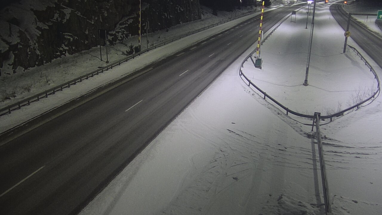 Kelikamerat Kuva Tie 1 Salo, Isokylän tunneli, puomi itä, Salo, Varsinais-Suomi