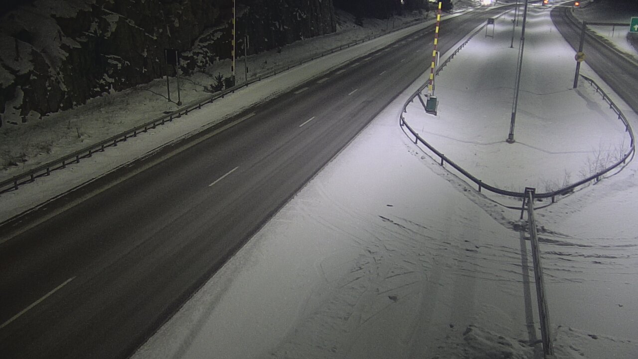 Kelikamerat Kuva Tie 1 Salo, Isokylän tunneli, puomi itä, Salo, Varsinais-Suomi