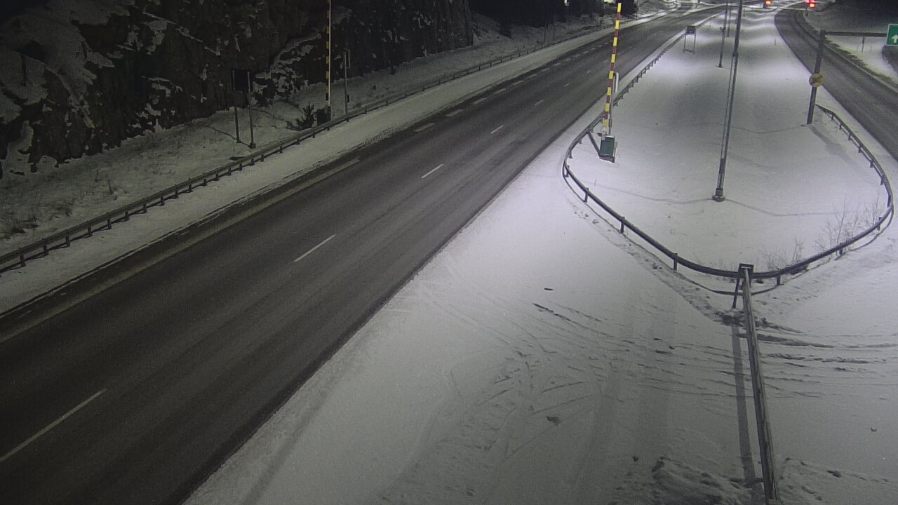 Kelikamerat Kuva Tie 1 Salo, Isokylän tunneli, puomi itä, Salo, Varsinais-Suomi