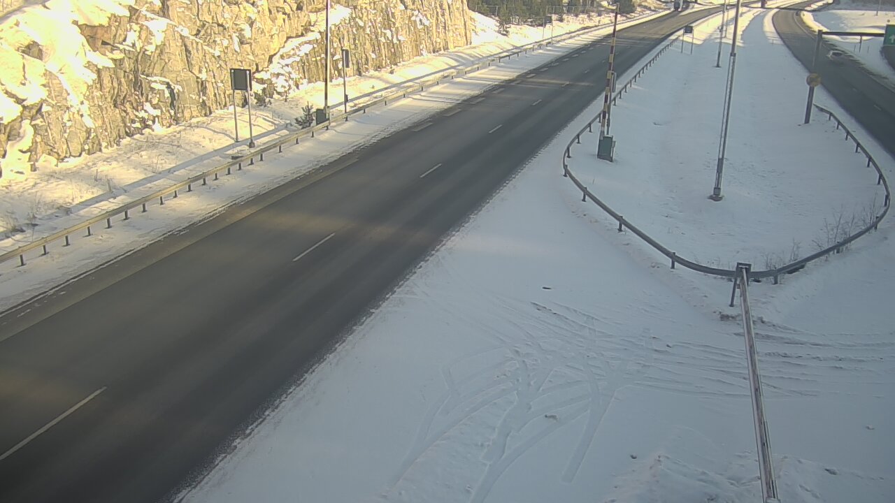 Kelikamerat Kuva Tie 1 Salo, Isokylän tunneli, puomi itä, Salo, Varsinais-Suomi