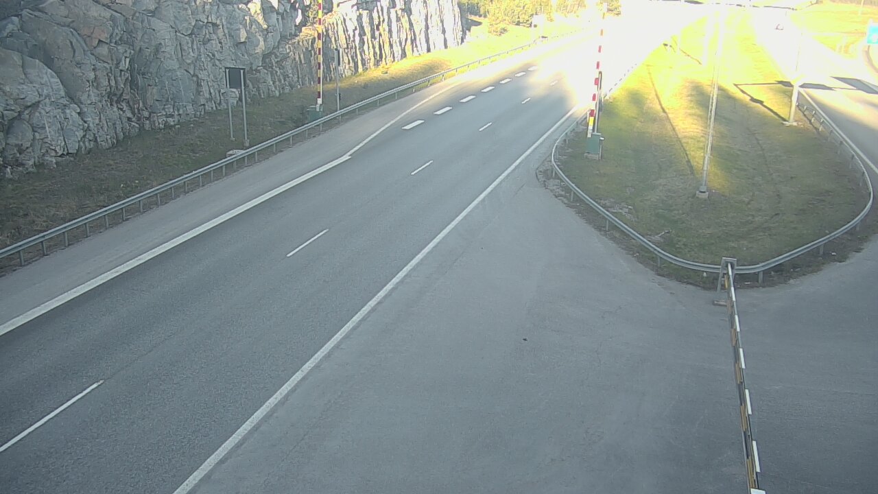 Kelikamerat Kuva Tie 1 Salo, Isokylän tunneli, puomi itä, Salo, Varsinais-Suomi