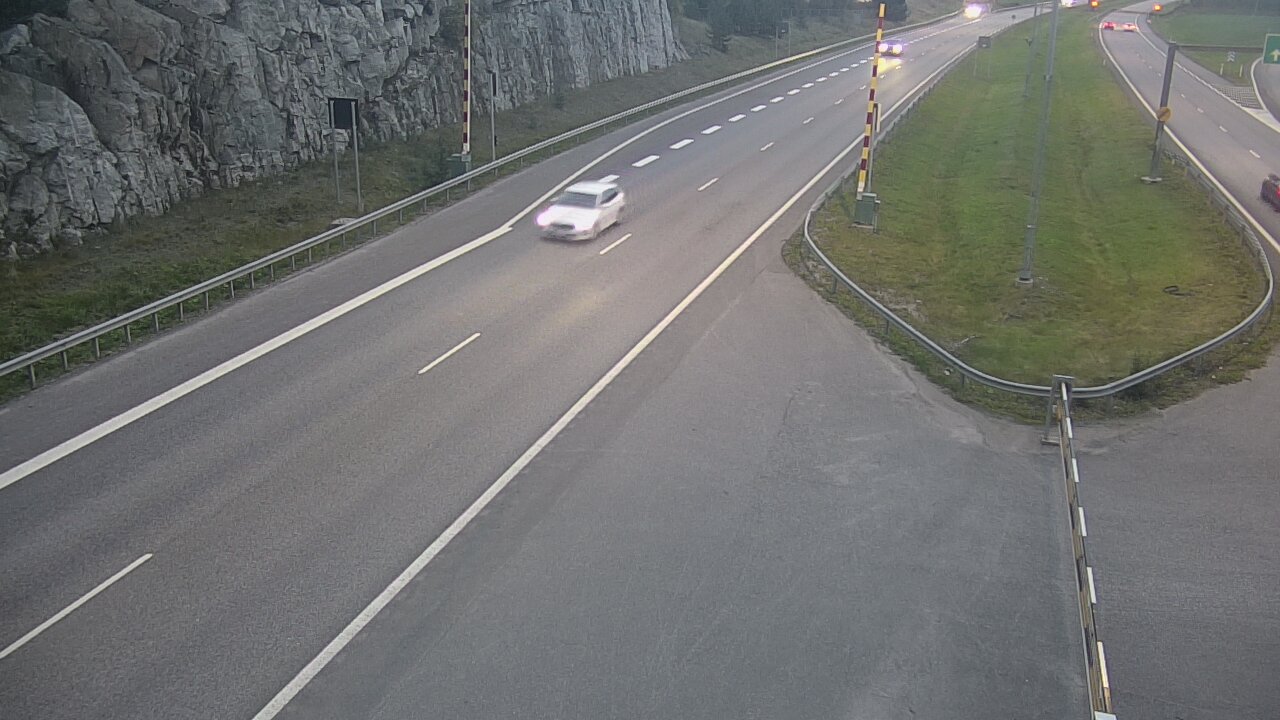 Kelikamerat Kuva Tie 1 Salo, Isokylän tunneli, puomi itä, Salo, Varsinais-Suomi