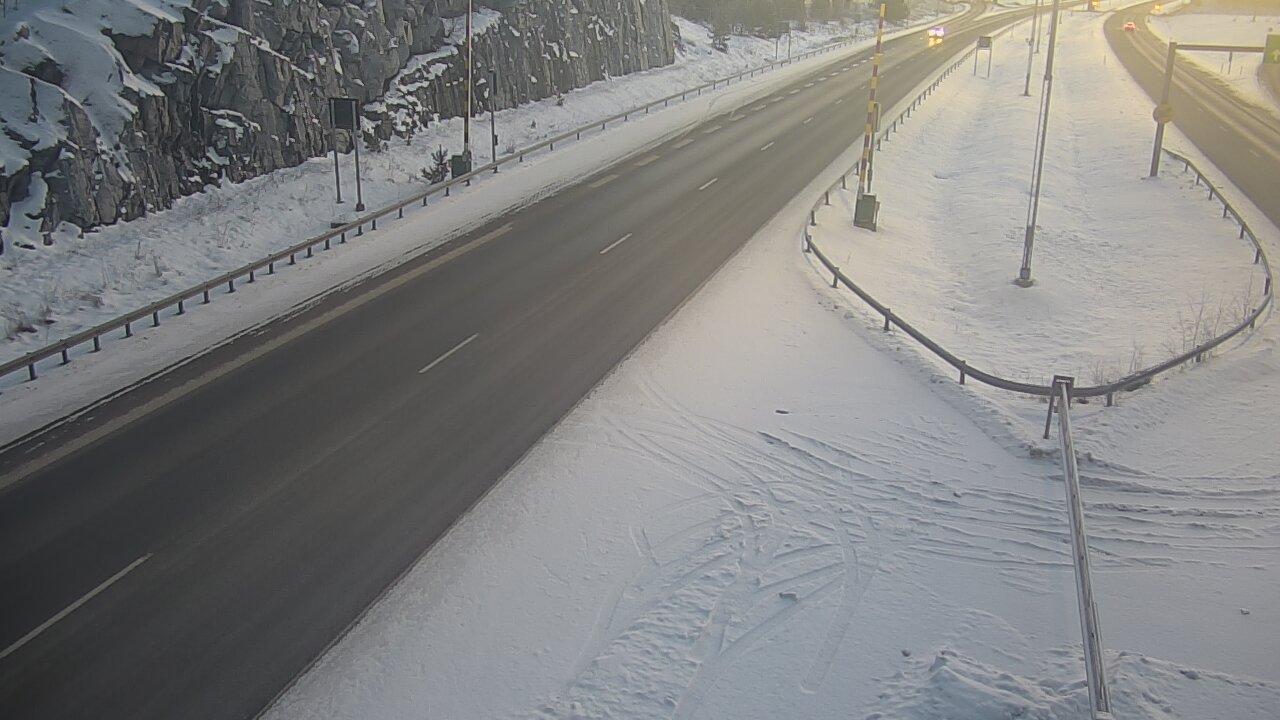 Kelikamerat Kuva Tie 1 Salo, Isokylän tunneli, puomi itä, Salo, Varsinais-Suomi