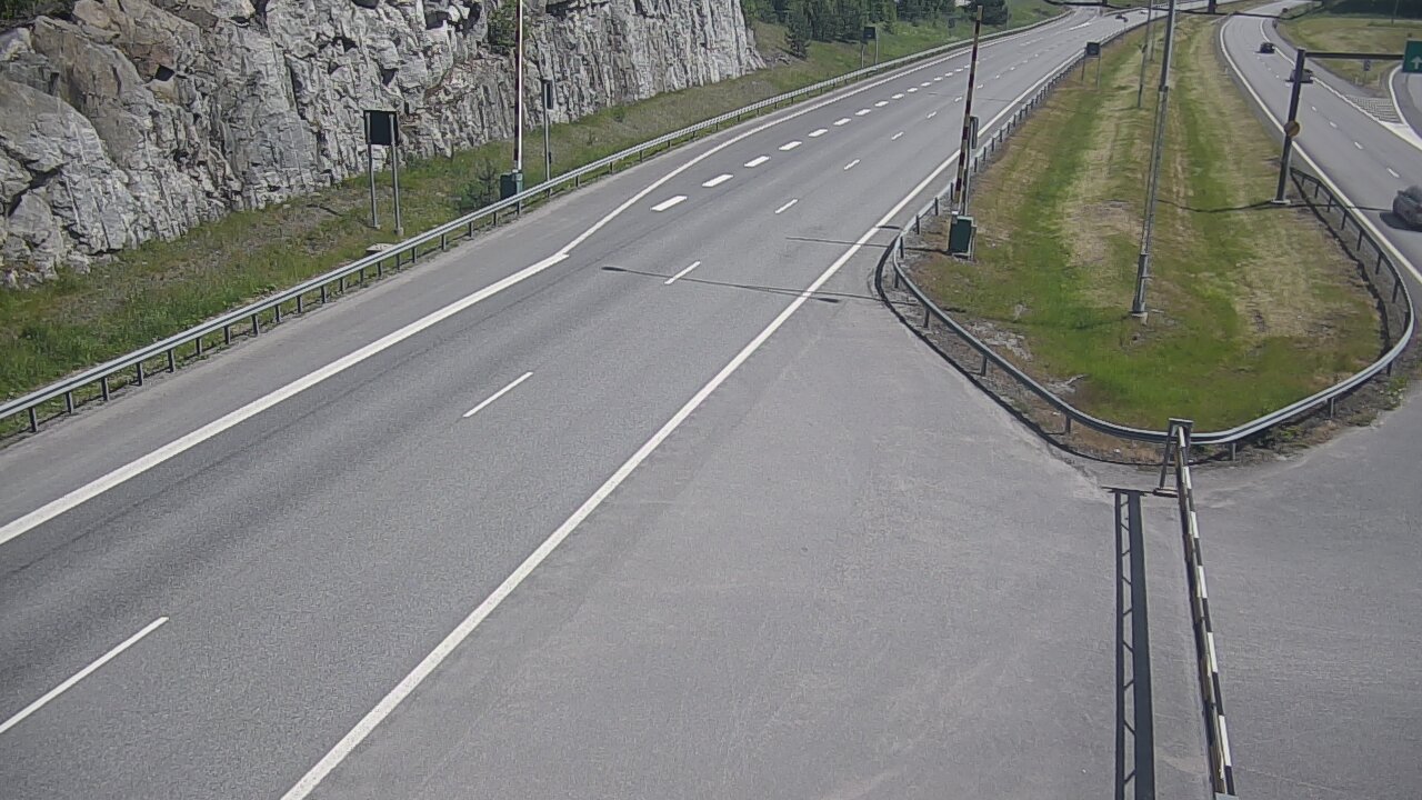 Kelikamerat Kuva Tie 1 Salo, Isokylän tunneli, puomi itä, Salo, Varsinais-Suomi