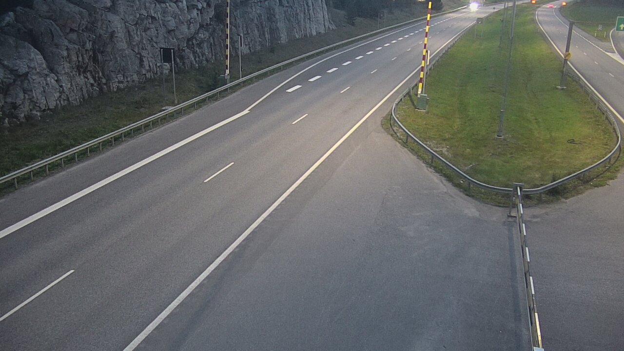 Kelikamerat Kuva Tie 1 Salo, Isokylän tunneli, puomi itä, Salo, Varsinais-Suomi