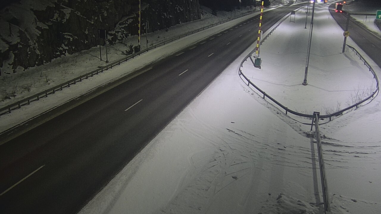 Kelikamerat Kuva Tie 1 Salo, Isokylän tunneli, puomi itä, Salo, Varsinais-Suomi