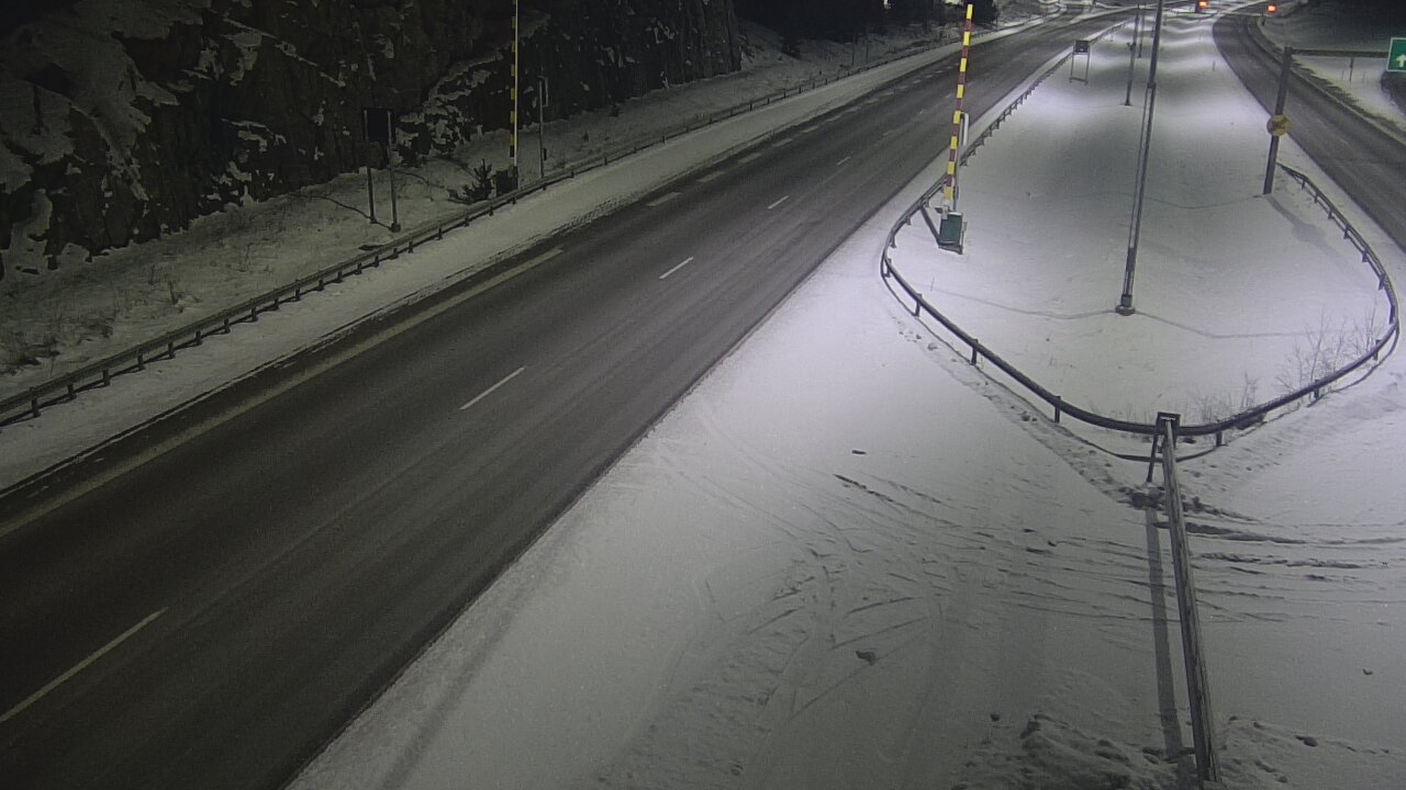 Kelikamerat Kuva Tie 1 Salo, Isokylän tunneli, puomi itä, Salo, Varsinais-Suomi