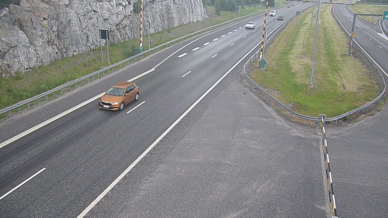 Kelikamerat Kuva Tie 1 Salo, Isokylän tunneli, puomi itä, Salo, Varsinais-Suomi