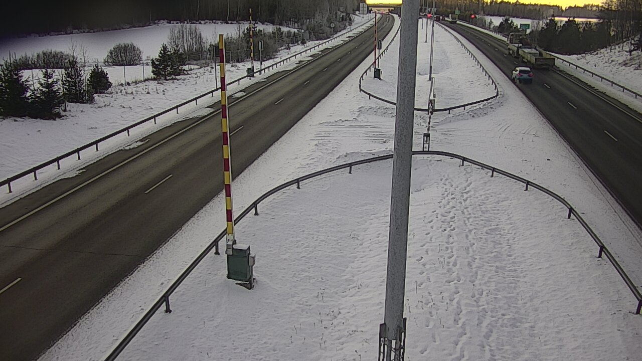 Weather Camera Image Road 1 Salo, Isokylä tunneli, boom west, Salo, Varsinais-Suomi