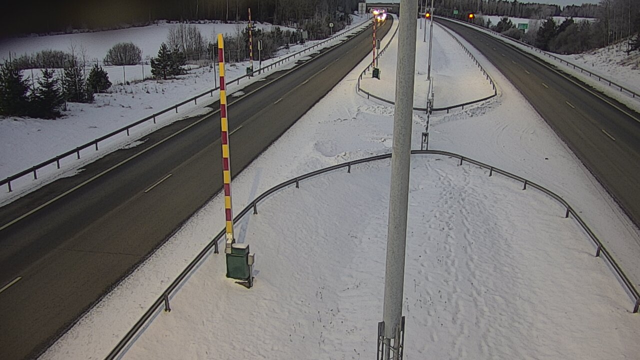 Kelikamerat Kuva Tie 1 Salo, Isokylän tunneli, puomi länsi, Salo, Varsinais-Suomi