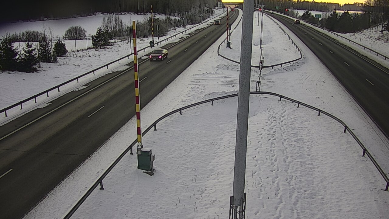 Weather Camera Image Road 1 Salo, Isokylä tunneli, boom west, Salo, Varsinais-Suomi