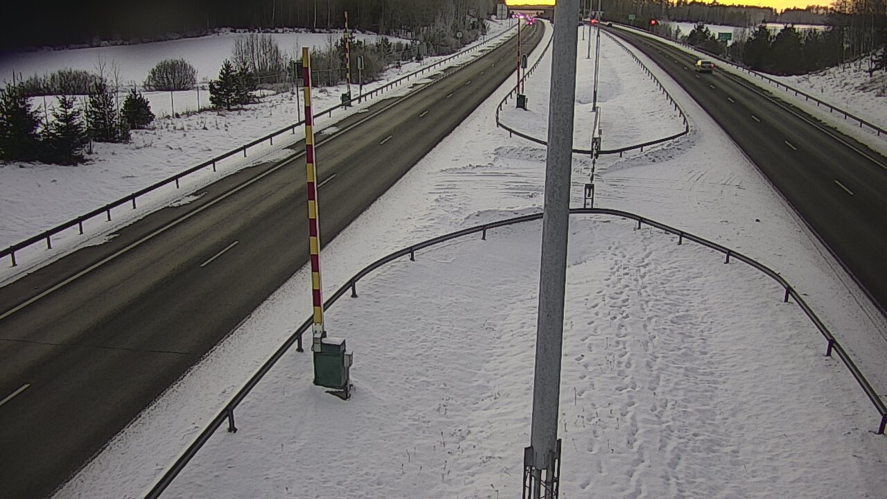 Weather Camera Image Road 1 Salo, Isokylä tunneli, boom west, Salo, Varsinais-Suomi