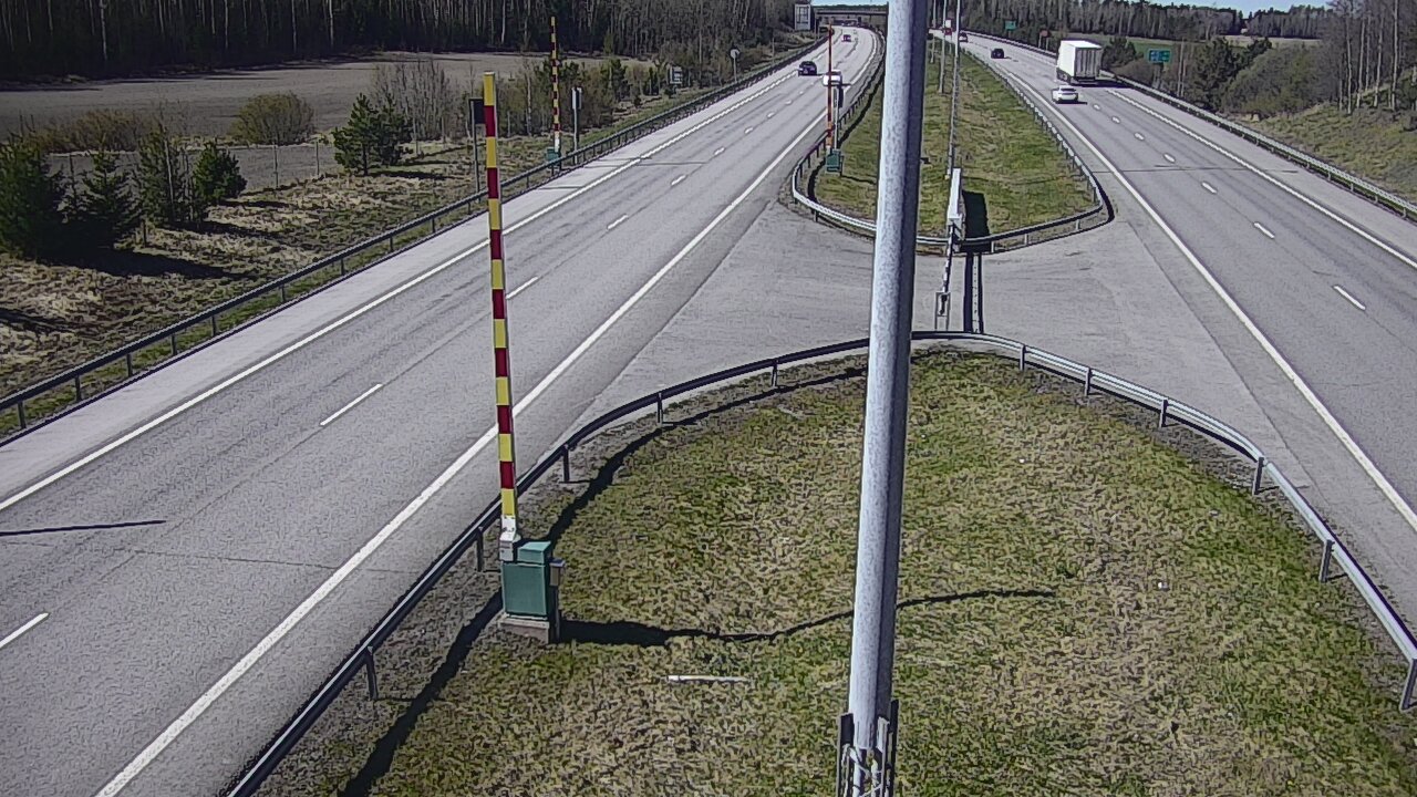 Kelikamerat Kuva Tie 1 Salo, Isokylän tunneli, puomi länsi, Salo, Varsinais-Suomi